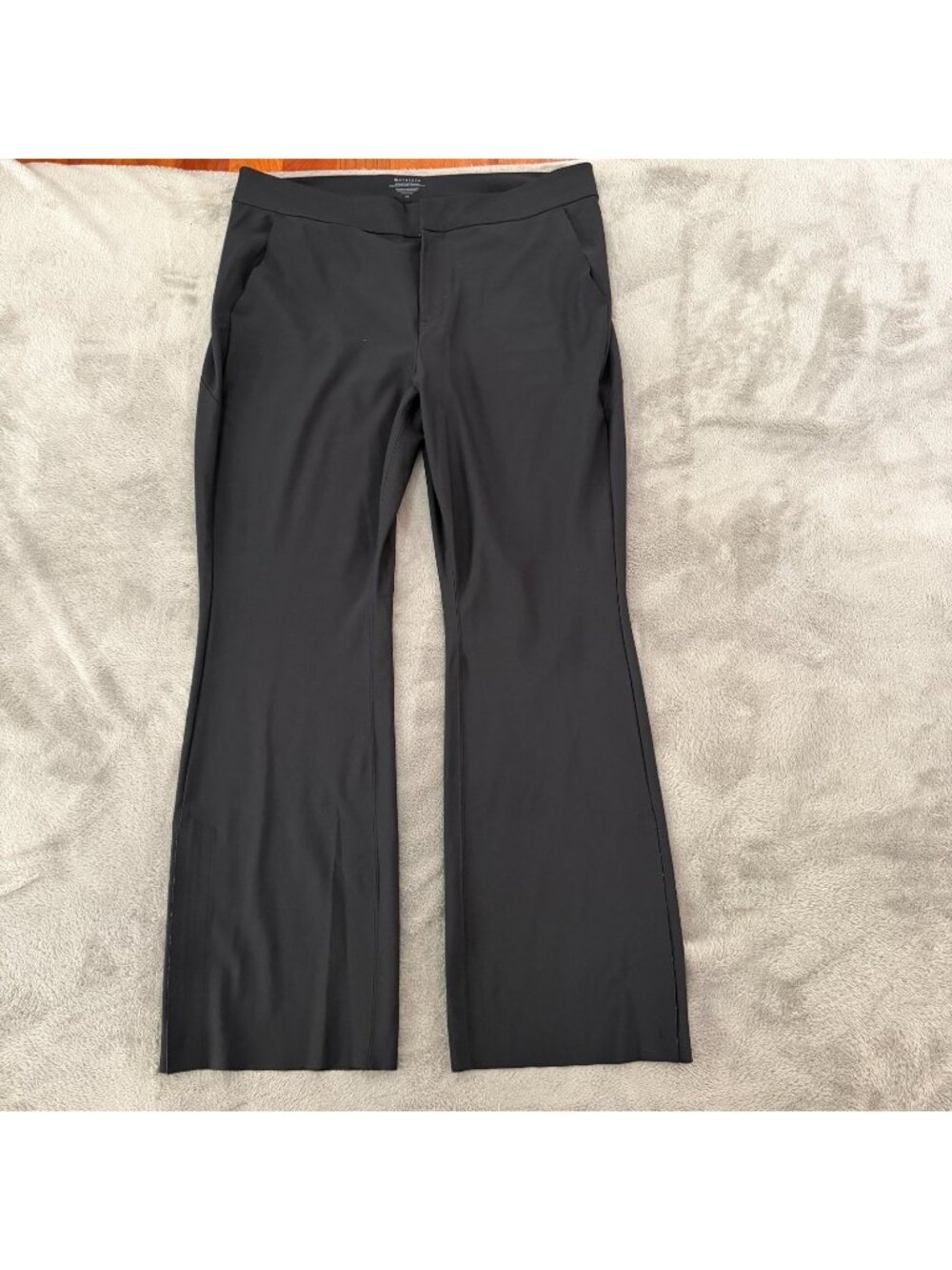 *flaw Athleta Black Stellar Flare Trouser Pants Womens size 18